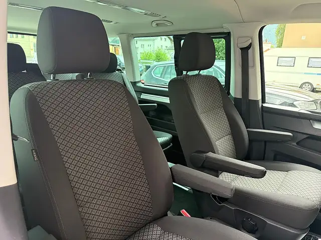 Volkswagen T6.1 Multivan Multivan T6.1 2,0 TDI 4Motion DSG Standheizung AHK Ansicht 32