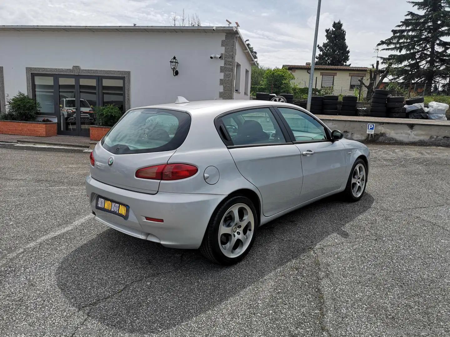 Alfa Romeo 147 1.9 JTD 120CV RATE AUTO MOTO SCOOTER Silber - 2