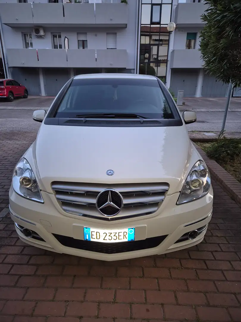 Mercedes-Benz B 180 B 180 be Premium Bianco - 1