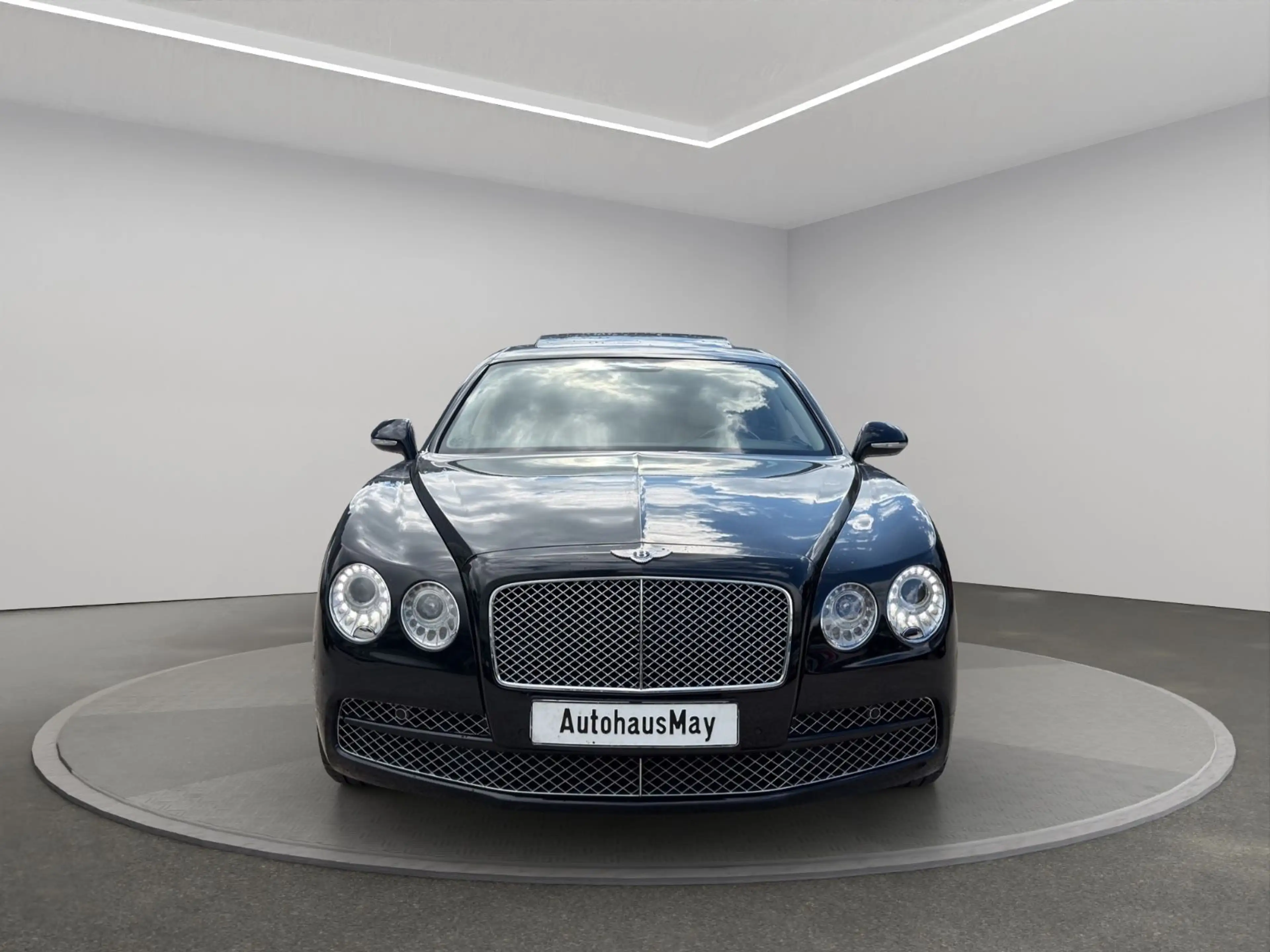 Bentley Flying Spur Continental 6.0 W12 Bi-Turbo Flying Spur — photo 2