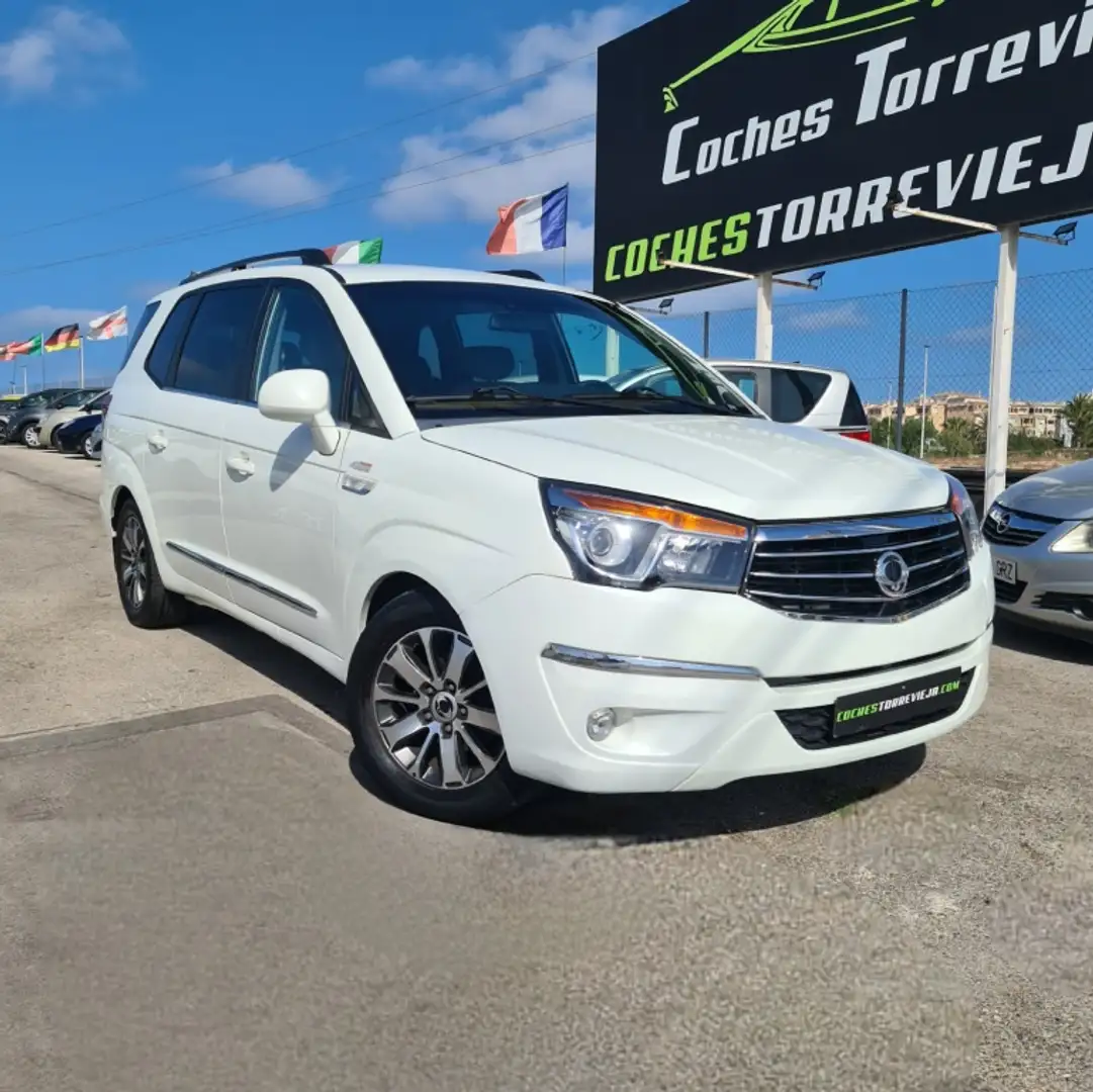 SsangYong Rodius D22T Premium Aut. White - 1