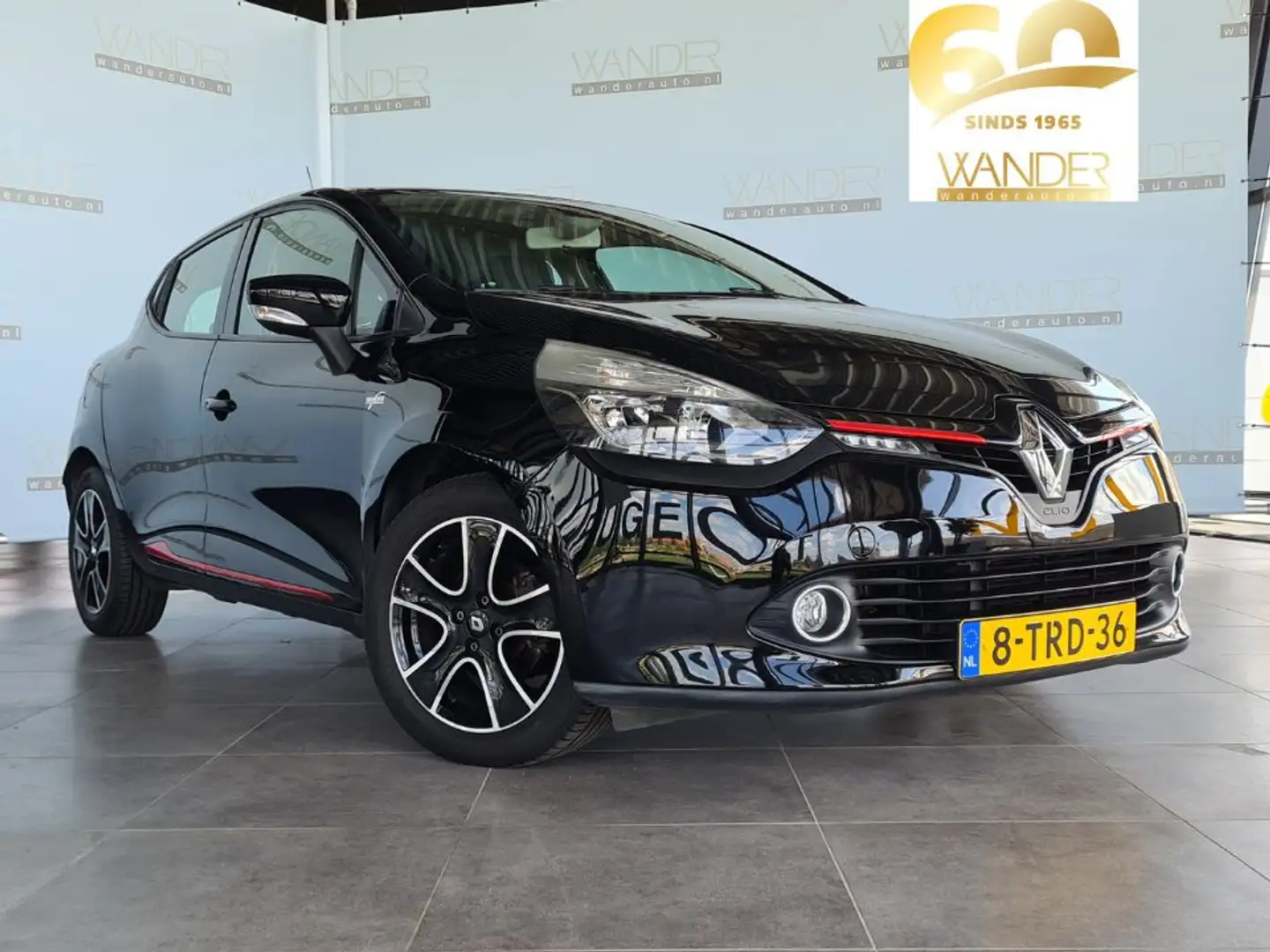 Renault Clio 0.9 TCe Dynamique /Airco/NAV/Bluetooth/Cruise Zwart - 1