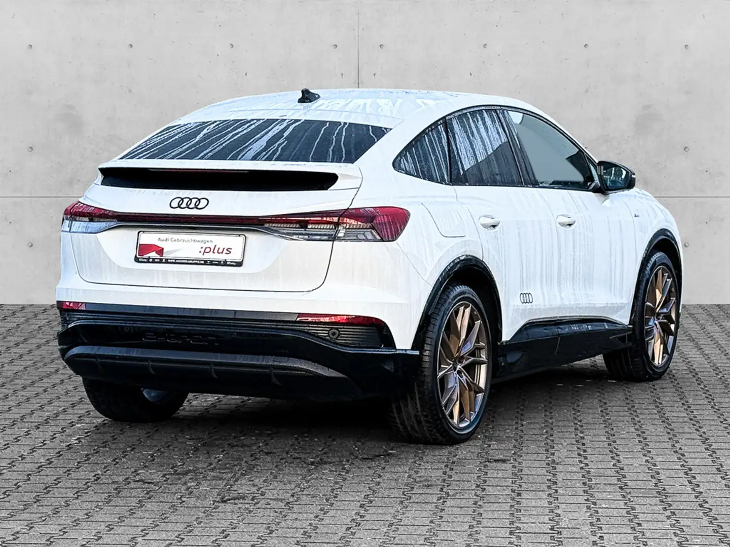Audi Q4 e-tron Weiß - 2