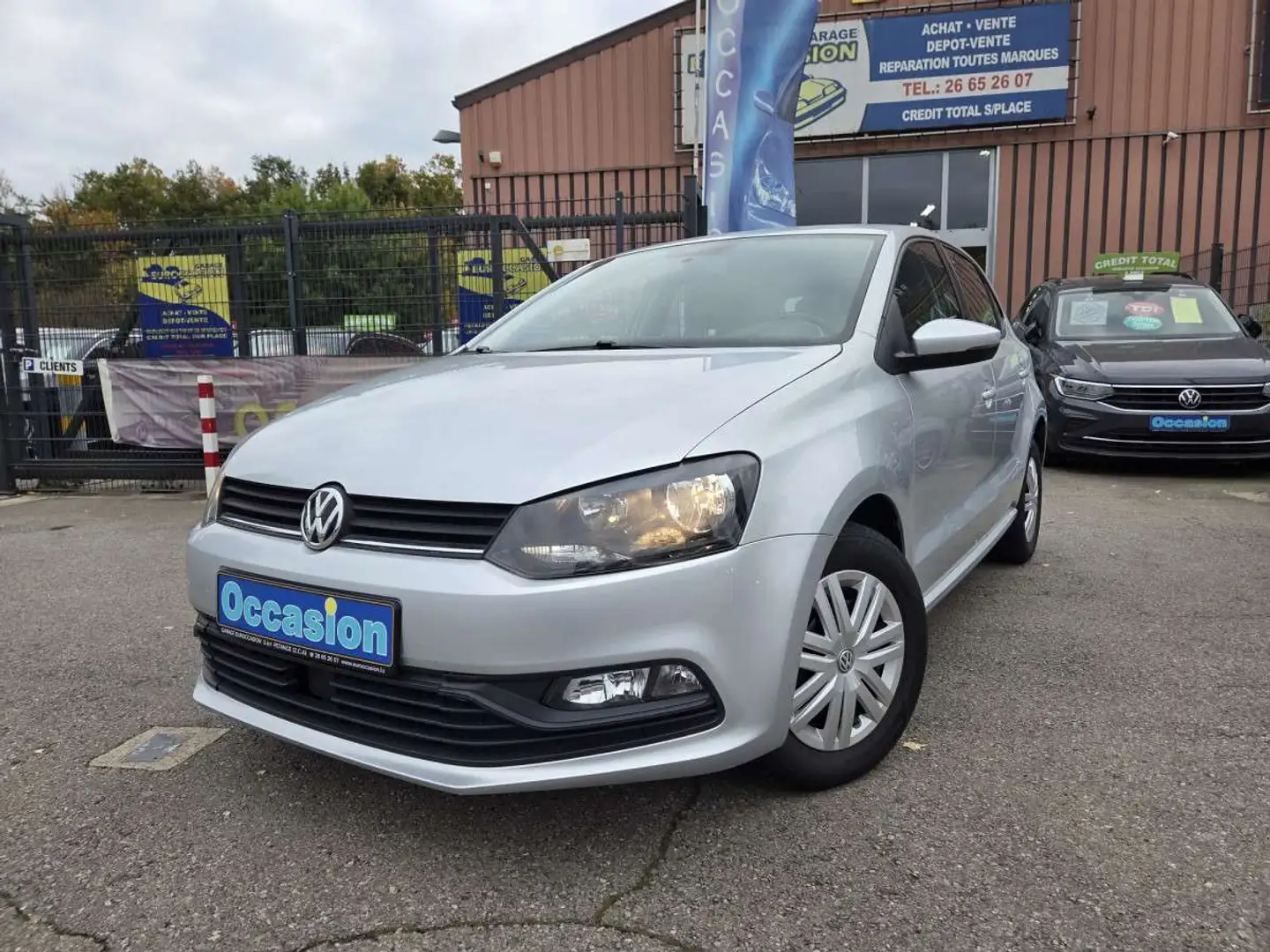 Volkswagen Polo trendline essence Gris - 1