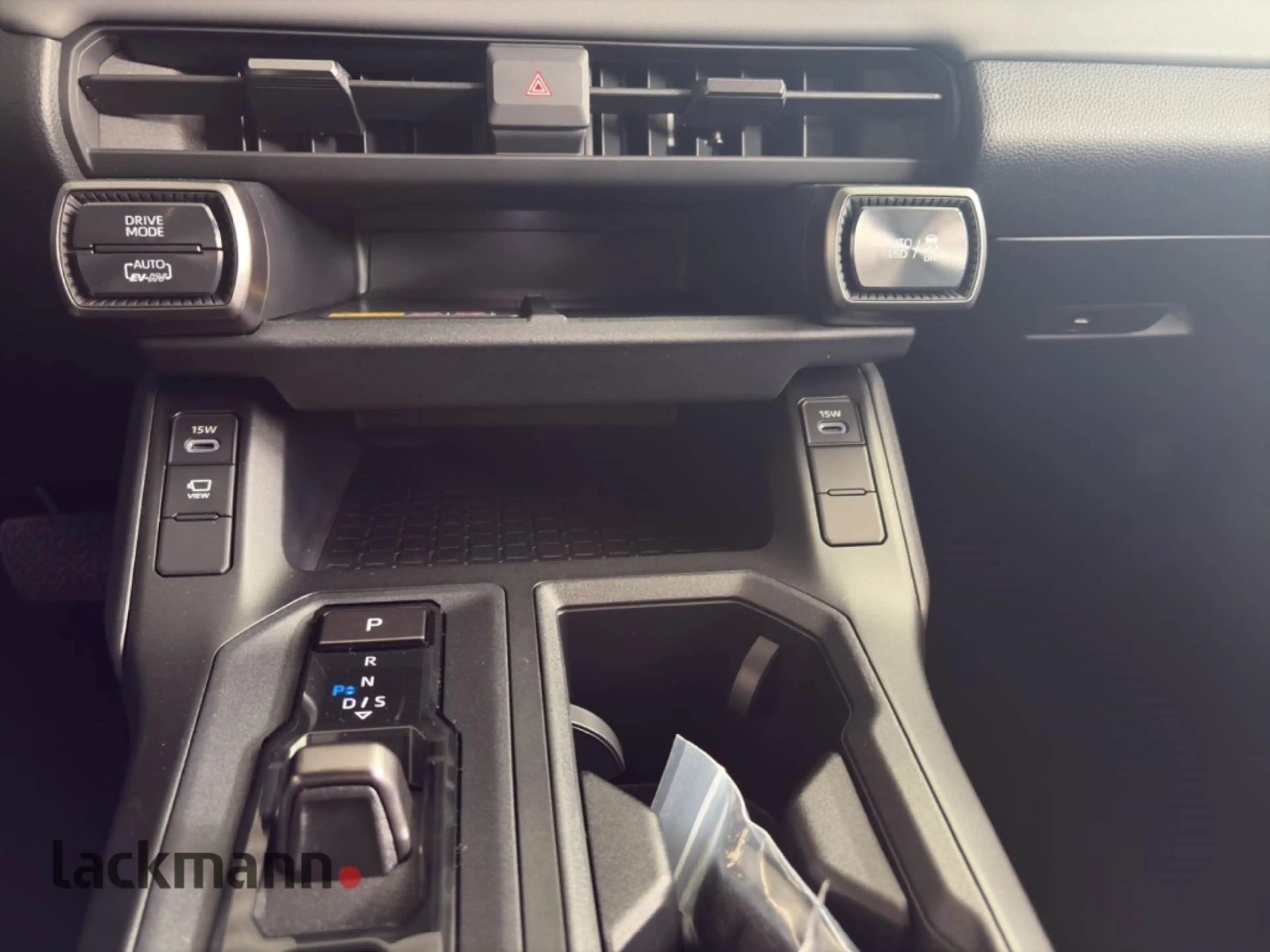 Toyota RAV 4 2,5L Plug-in Hybrid, Style *Comfortpaket* — photo 12