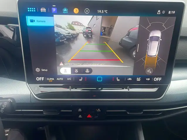 Volkswagen Golf view 10