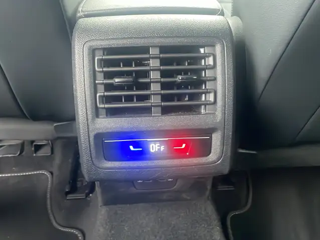 Volkswagen Golf view 11