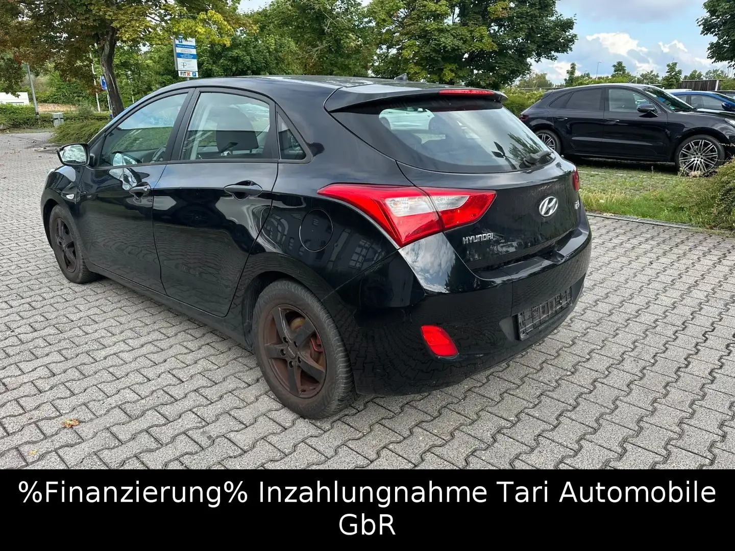 Hyundai i30 1.4 Classic 5-türer Klima NUR Gewerbe/Export Zwart - 1