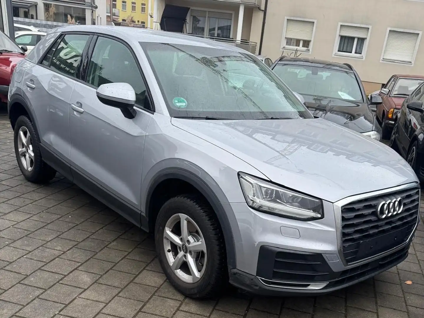 Audi Q2 basis ultra 1.Hand Grijs - 1