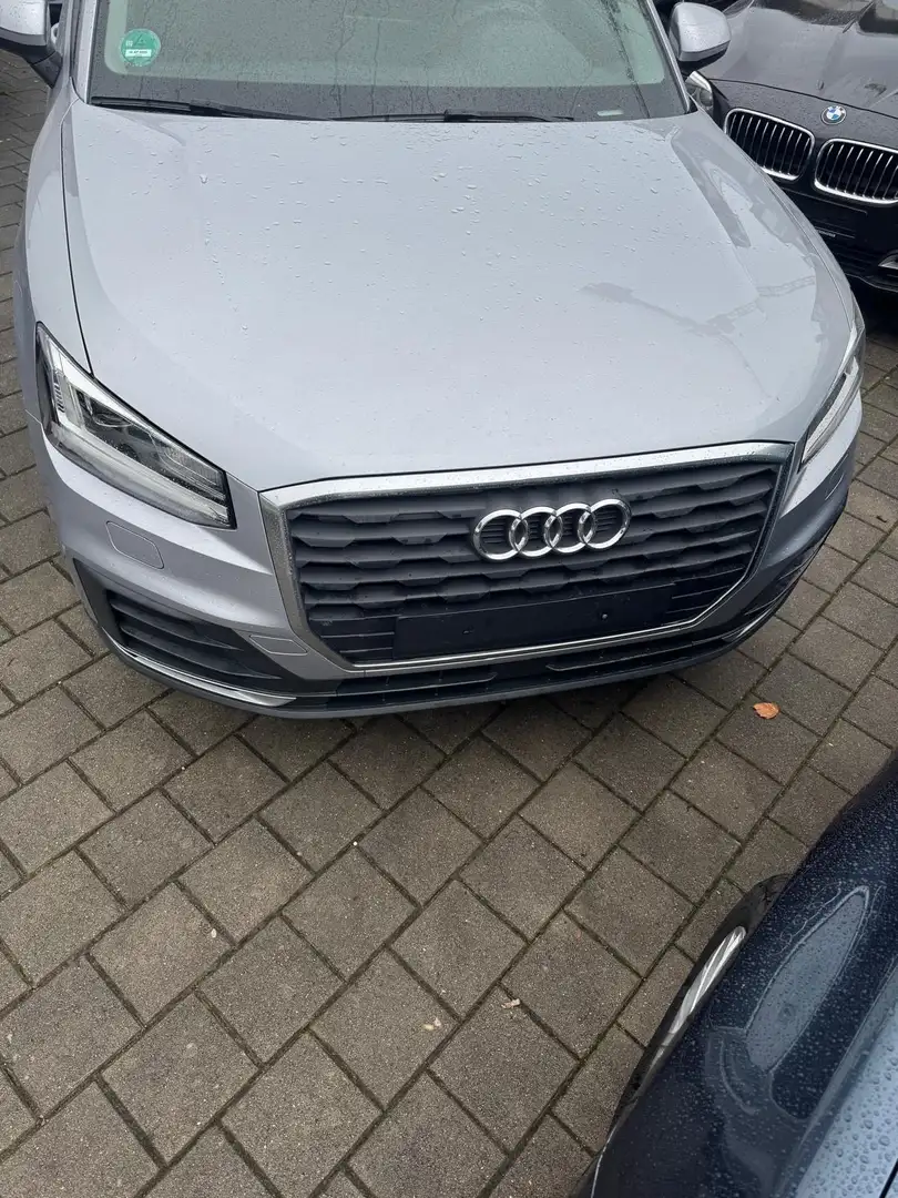 Audi Q2 basis ultra 1.Hand Grijs - 2