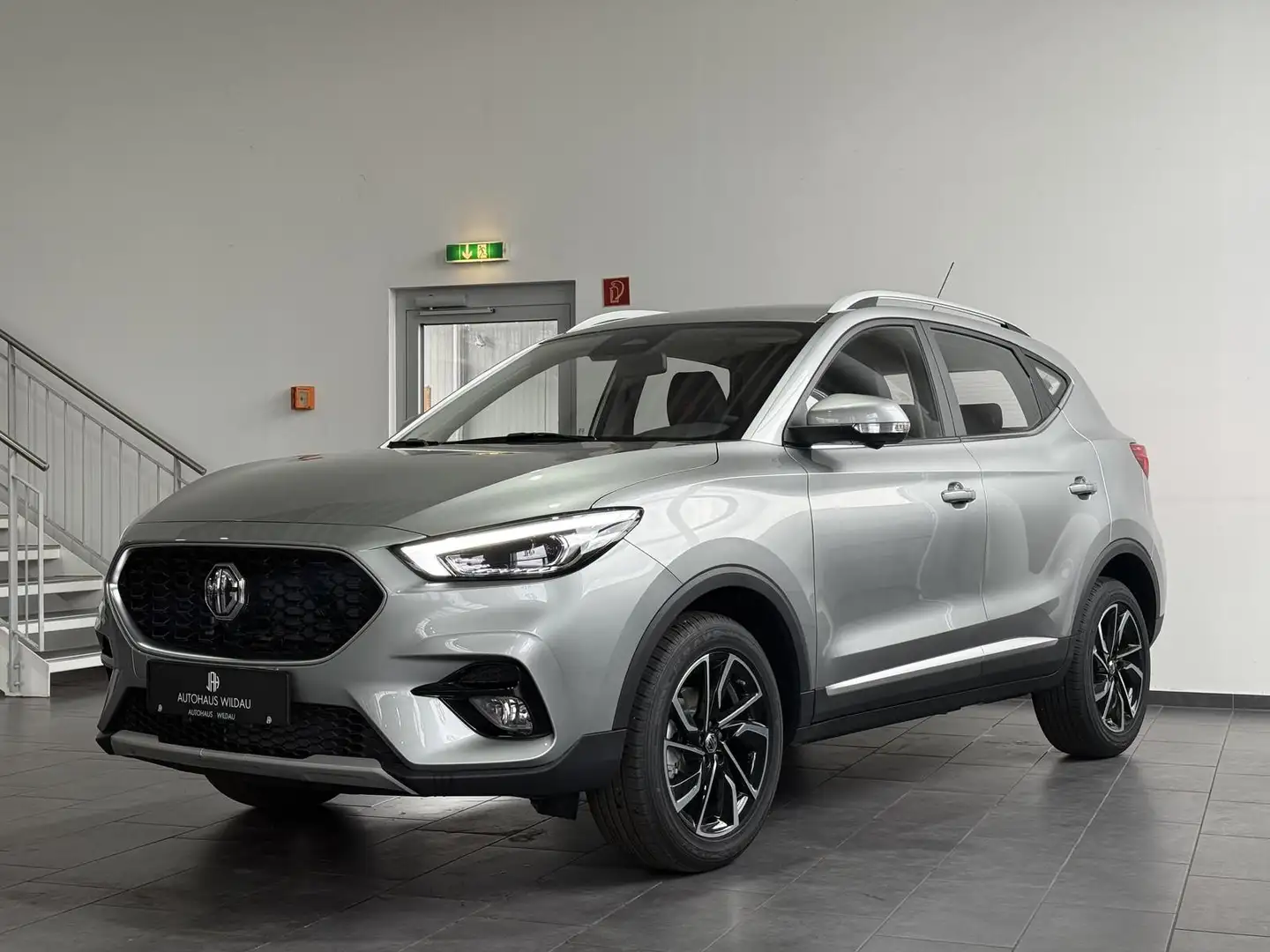 MG ZS Luxury *LED*LEDER*NAVI*360°* Silber - 2