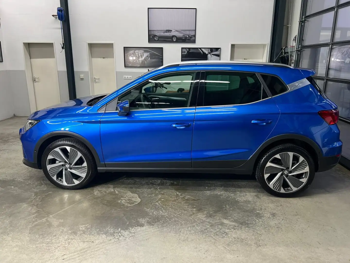 SEAT Arona 1.0 TSI DSG FR+AHK+ACC+Kam+Full-Link+18" Blau - 2