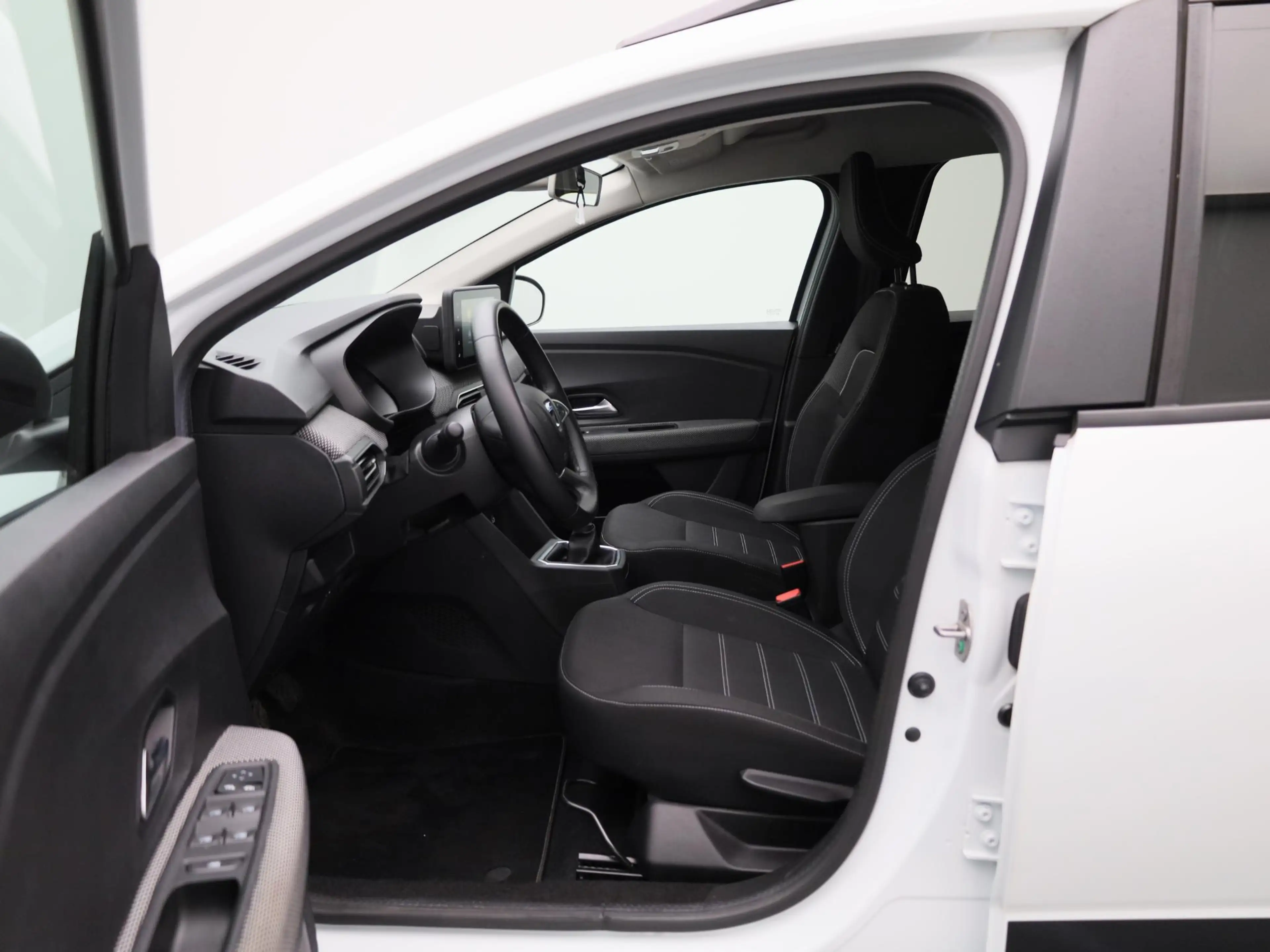 Dacia Jogger 1.0 TCe Comfort 5p. PDC Voor | Trekhaak | Cruise c — photo 9