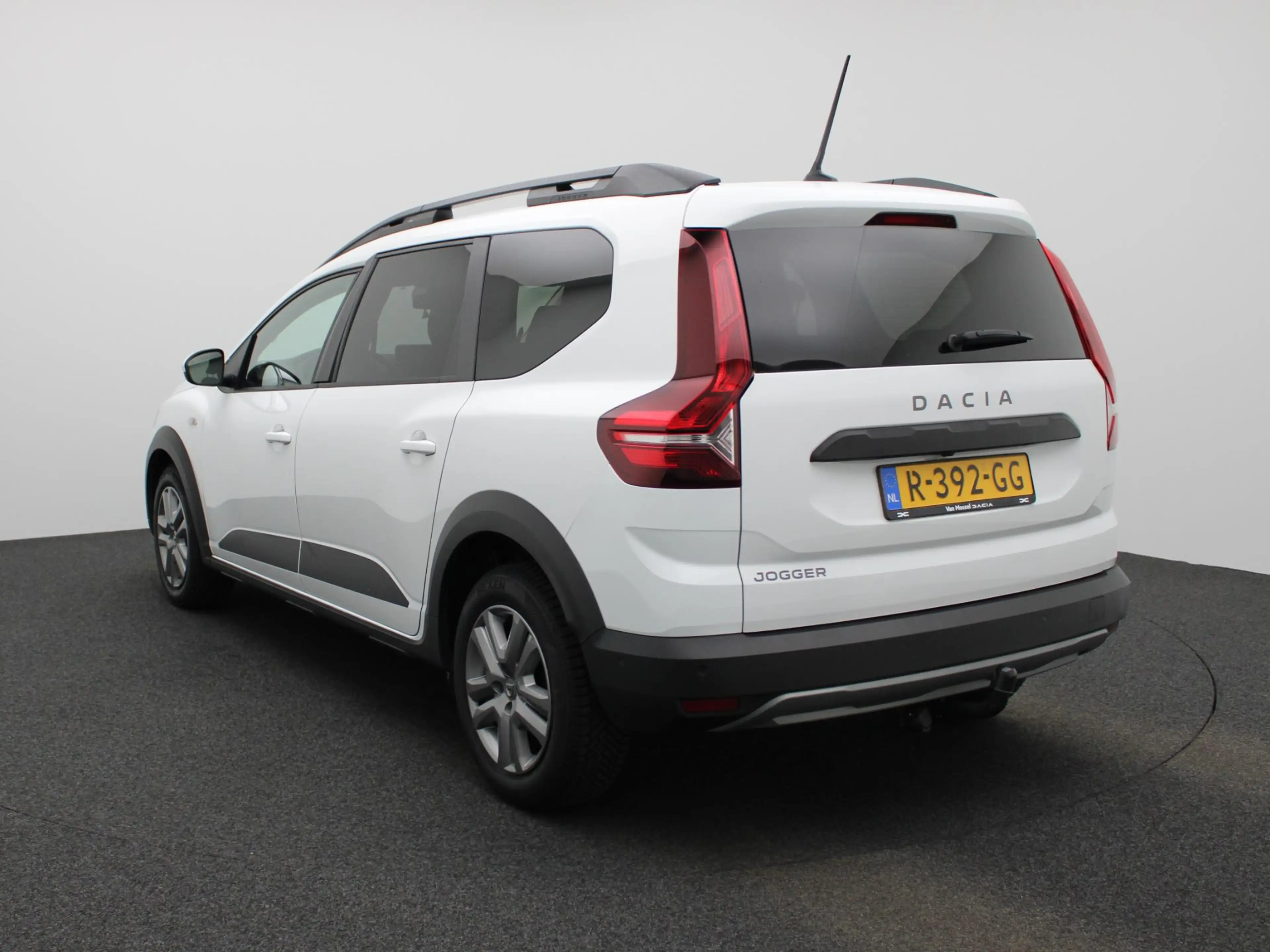 Dacia Jogger 1.0 TCe Comfort 5p. PDC Voor | Trekhaak | Cruise c — photo 2