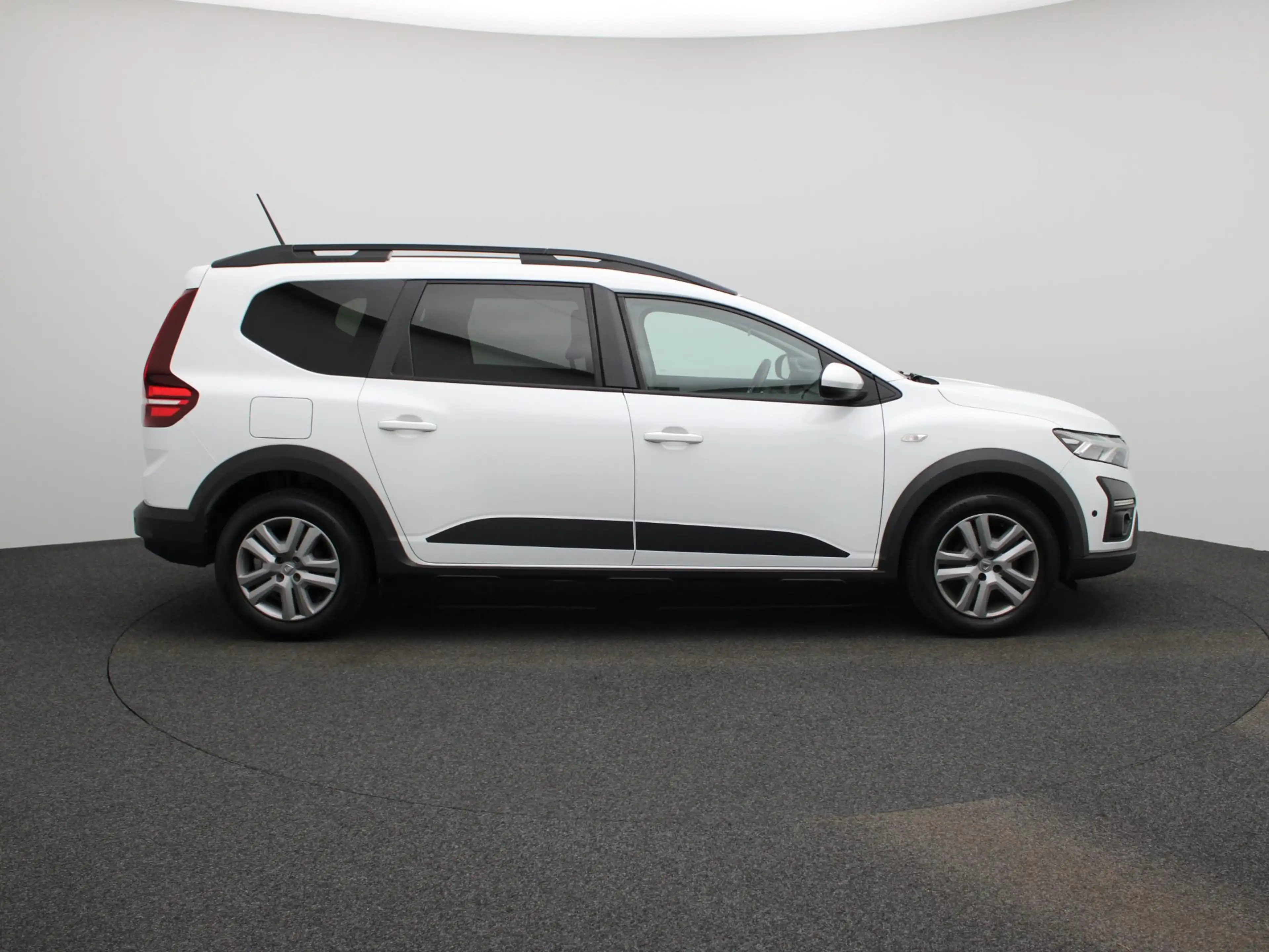 Dacia Jogger 1.0 TCe Comfort 5p. PDC Voor | Trekhaak | Cruise c — photo 6