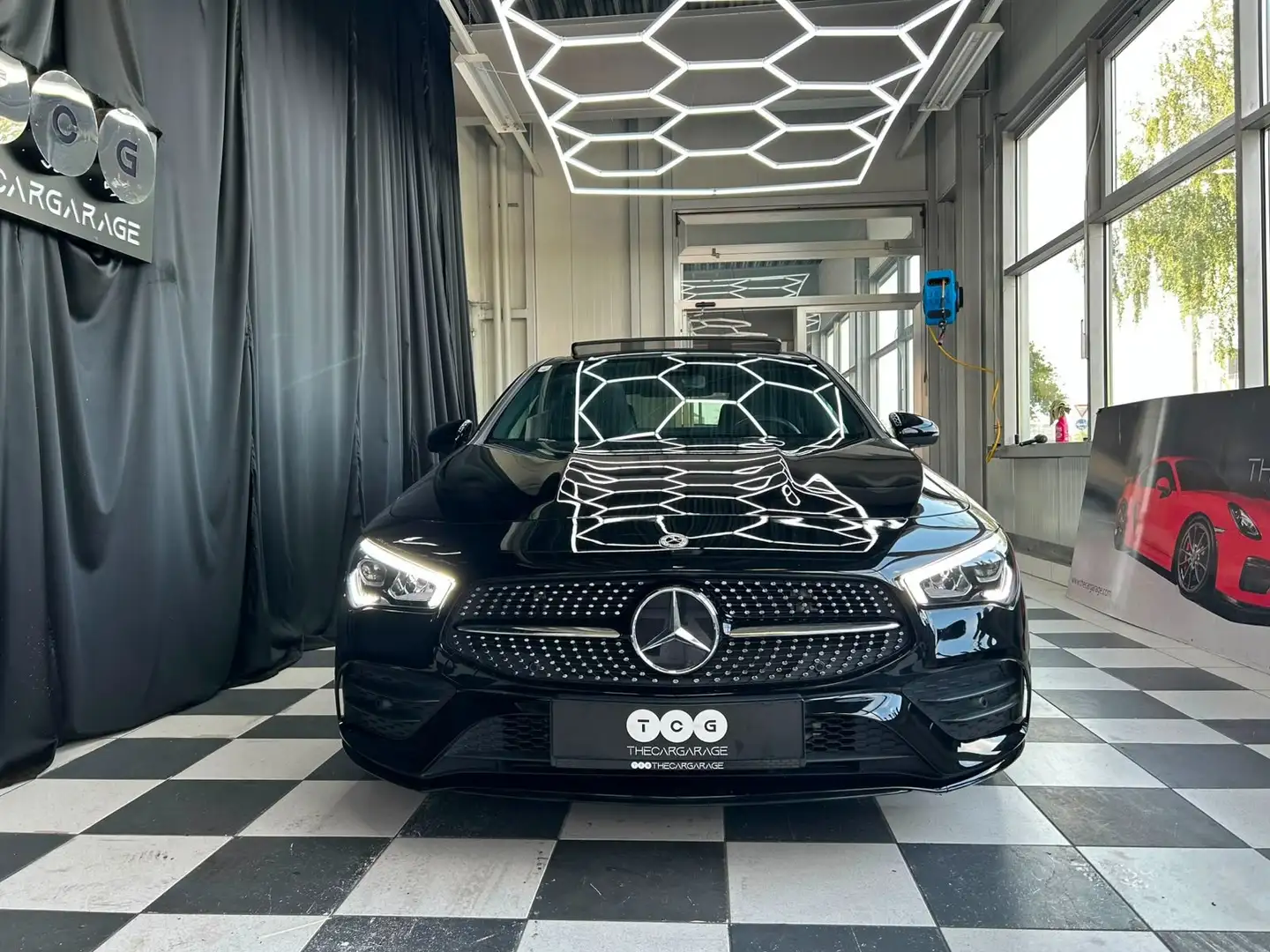 Mercedes-Benz CLA 200 CLA 200 Schwarz - 2