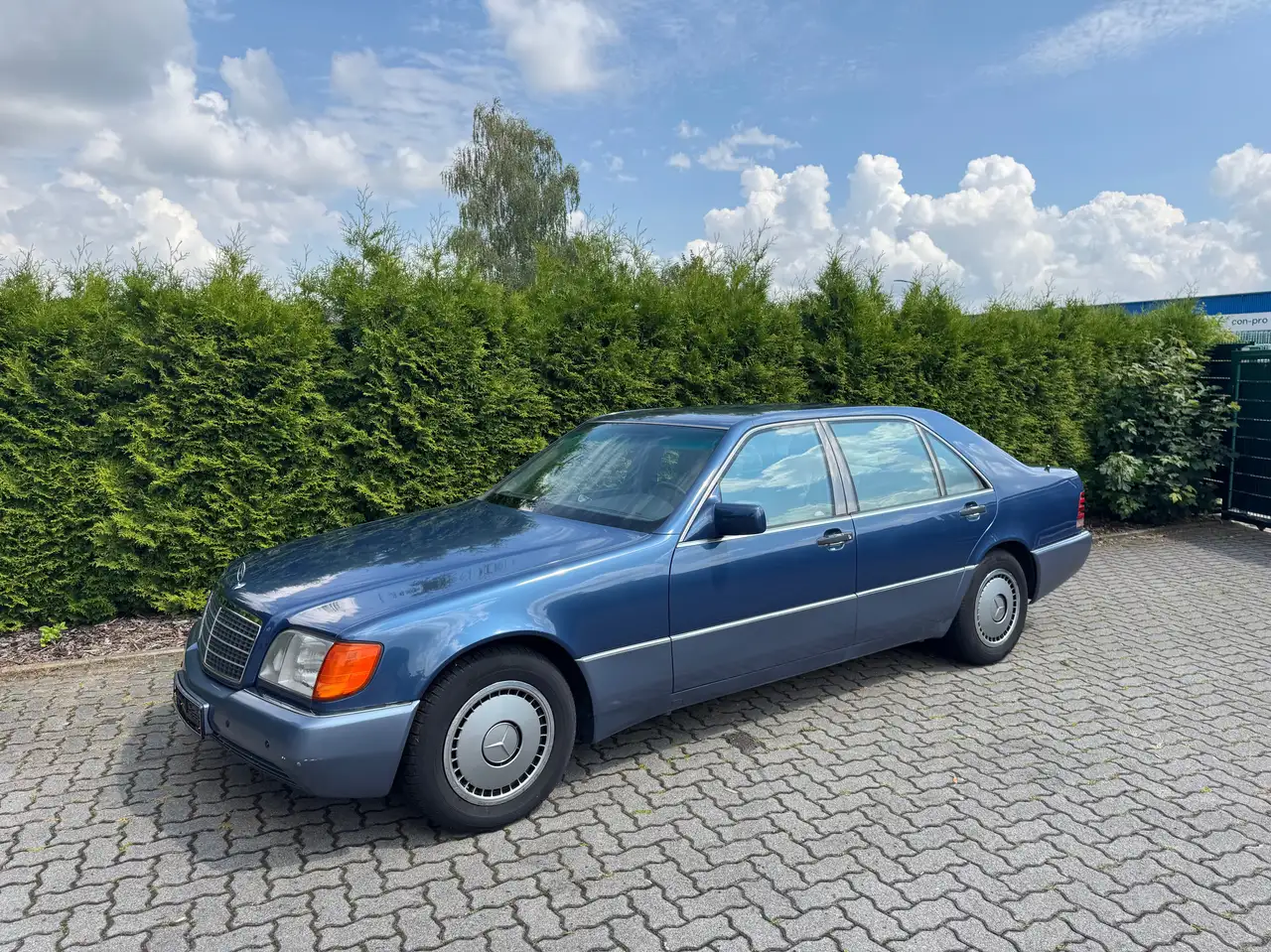 Mercedes-Benz 300