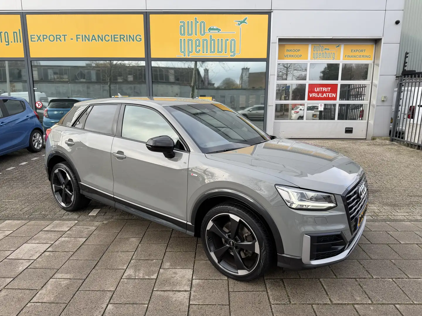 Audi Q2 1.4 TFSI CoD Sport Edition Automaat * S-Line * Led Gris - 2