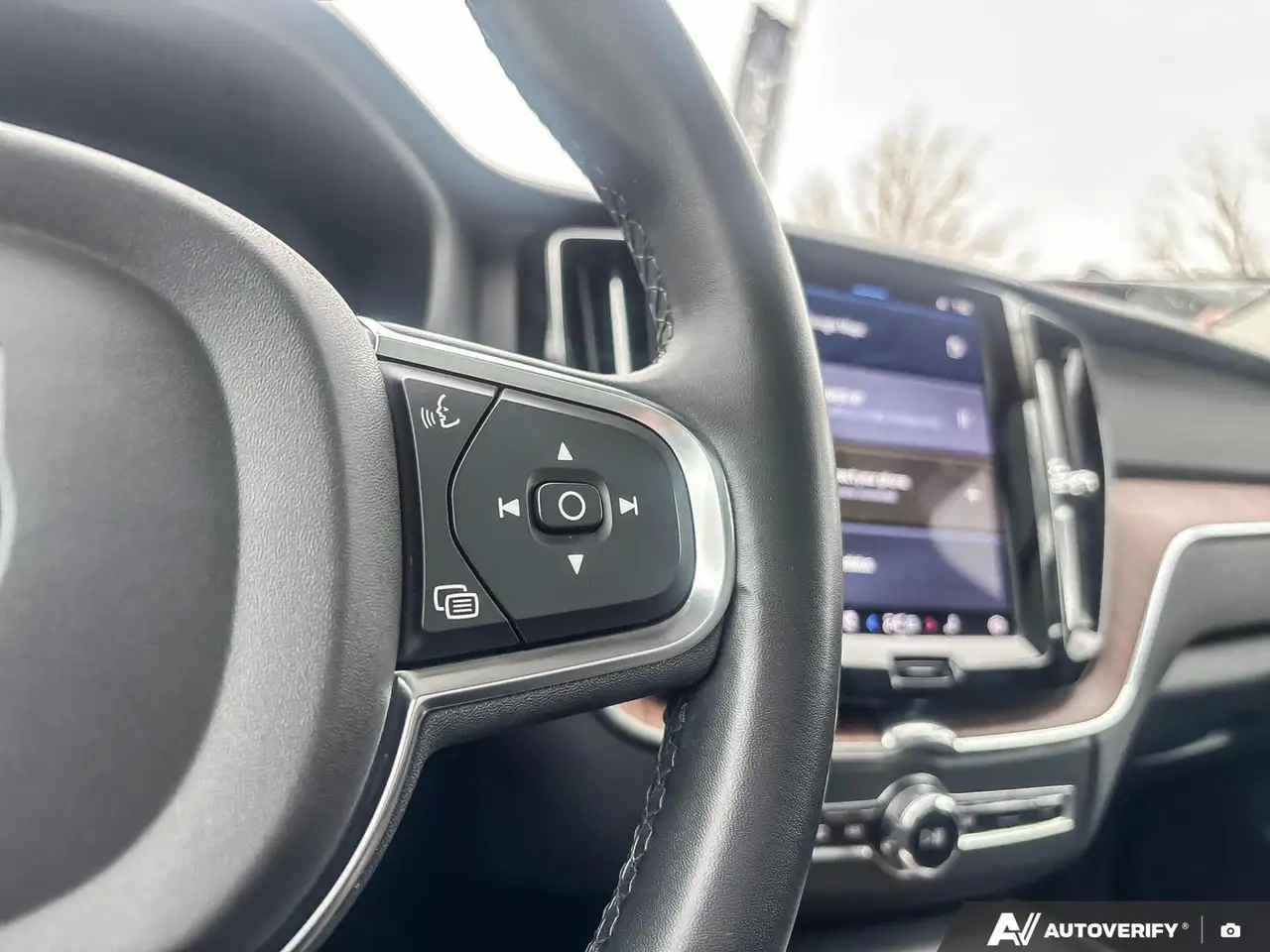 Volvo XC60 снимка Volvo XC60