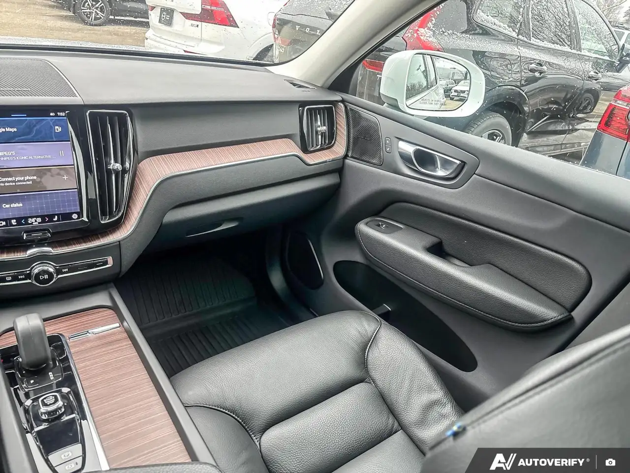 Volvo XC60 снимка Volvo XC60