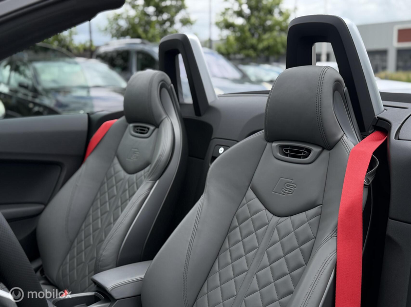 Audi TT Roadster 2.0 TFSI TTS quattro Pro Line + — photo 14