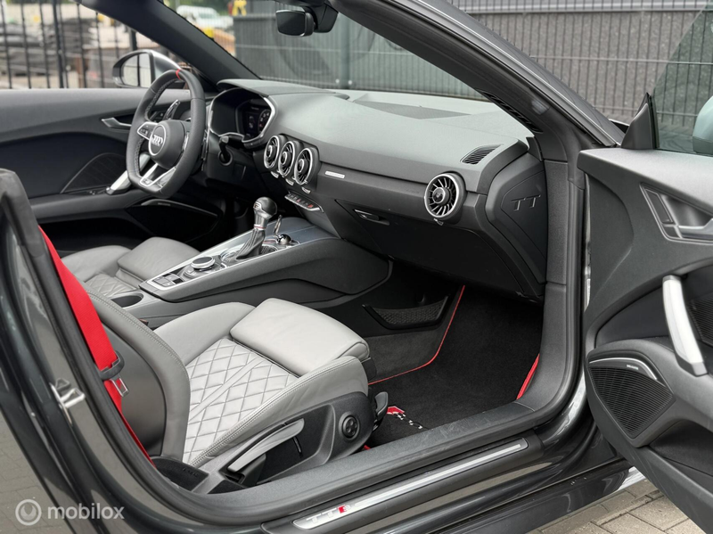 Audi TT Roadster 2.0 TFSI TTS quattro Pro Line + — photo 24