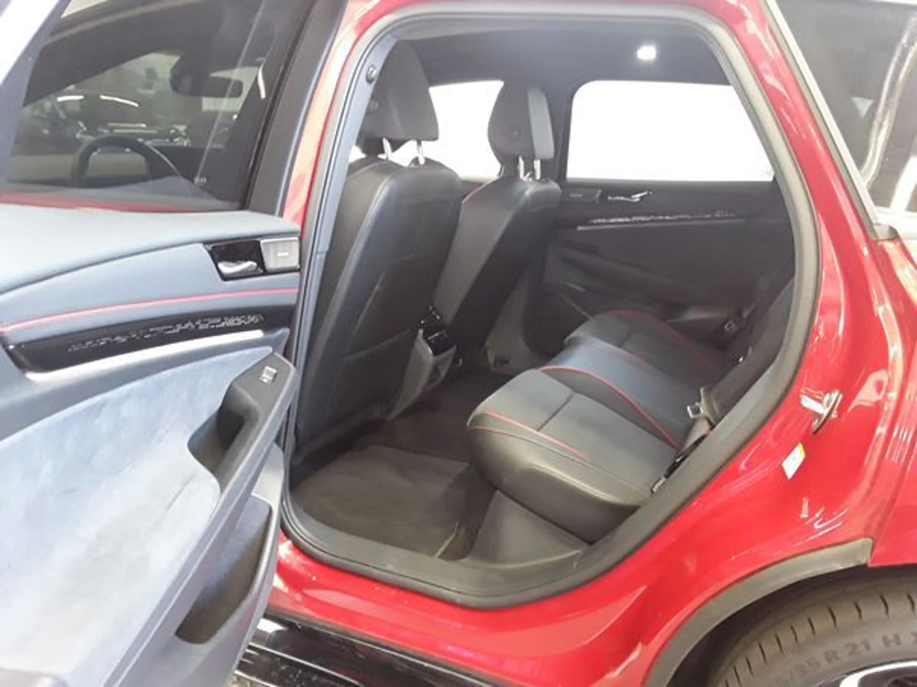Volkswagen ID.7 GTX Tourer 4MOTION 250 kW (340 PS) 86 kWh 1-Gan... — photo 6