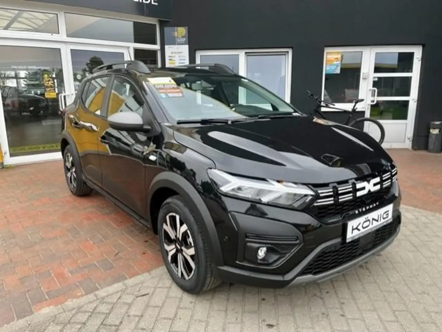 Dacia Sandero Stepway Expression+ TCe 100 ECO-G Schwarz - 2