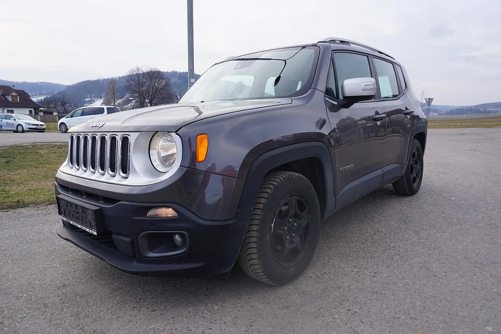 Jeep Renegade 1,6 MultiJet II FWD 6MT 120 Sport Grau - 2