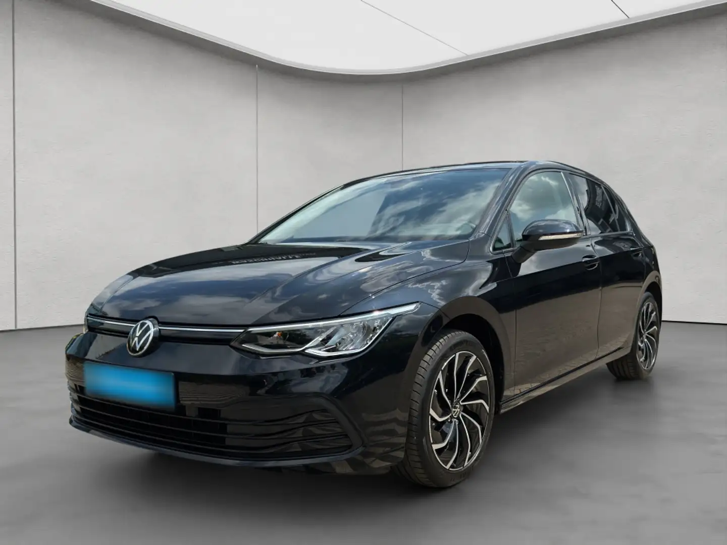 Volkswagen Golf VIII 1.5 eTSI DSG Life NAVI PDC SHZ ACC APP Schwarz - 2
