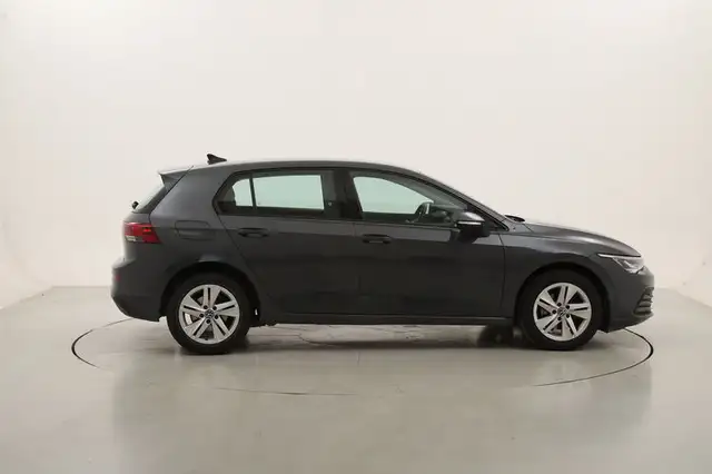 Volkswagen Golf view 6