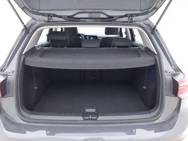 Volkswagen Golf view 14
