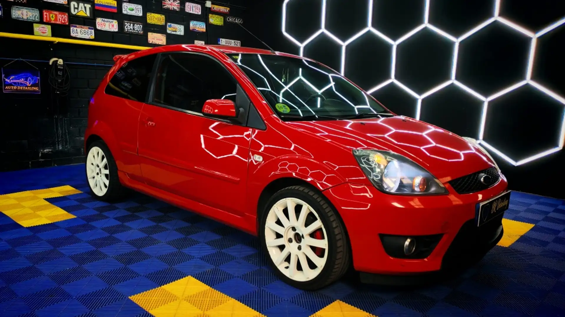 Ford Fiesta 2.0 ST Rouge - 1