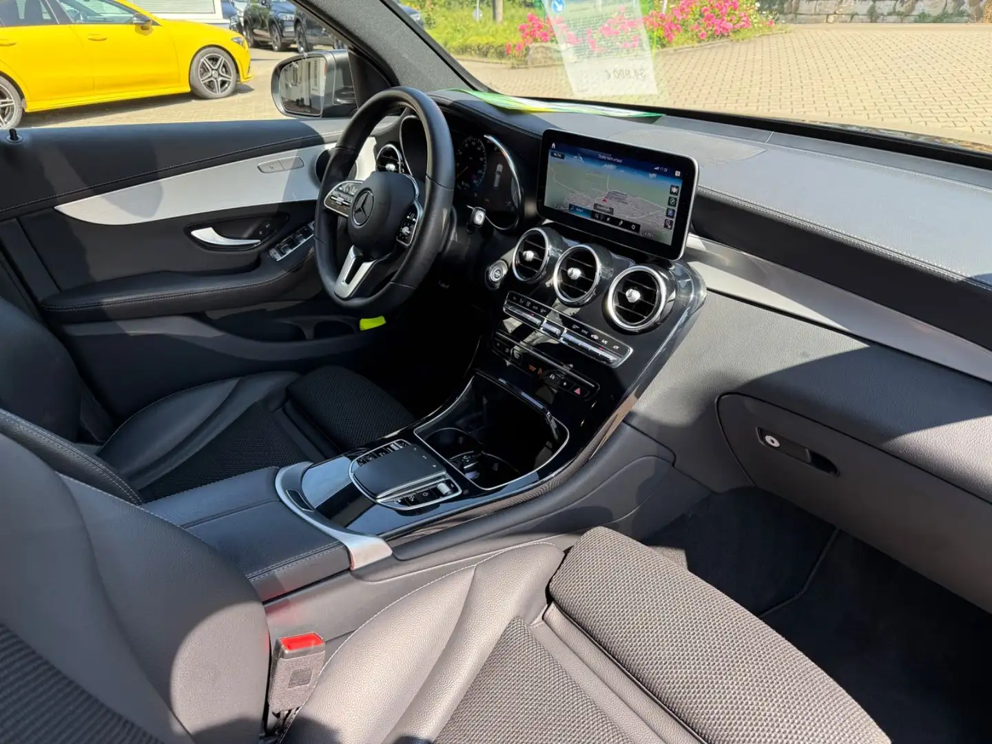 Mercedes-Benz GLC 200 d 4Matic Exclusive Widescreen Kamera LED Gris - 2