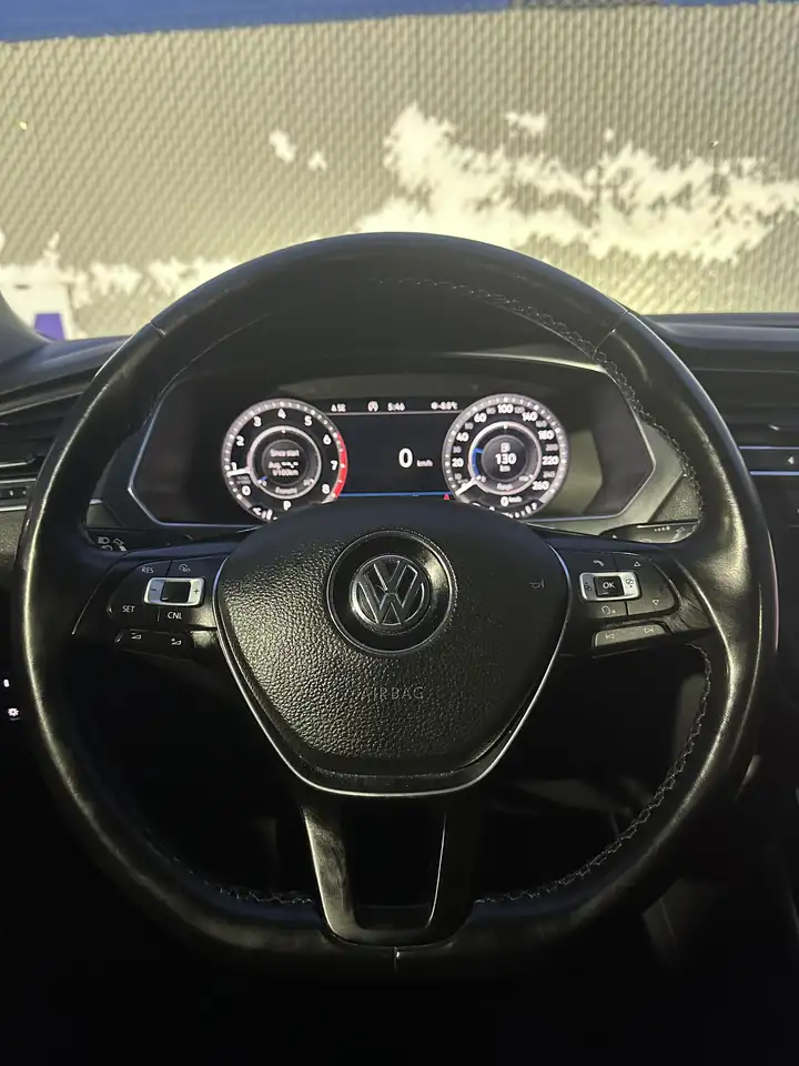 Volkswagen Tiguan снимка Volkswagen Tiguan