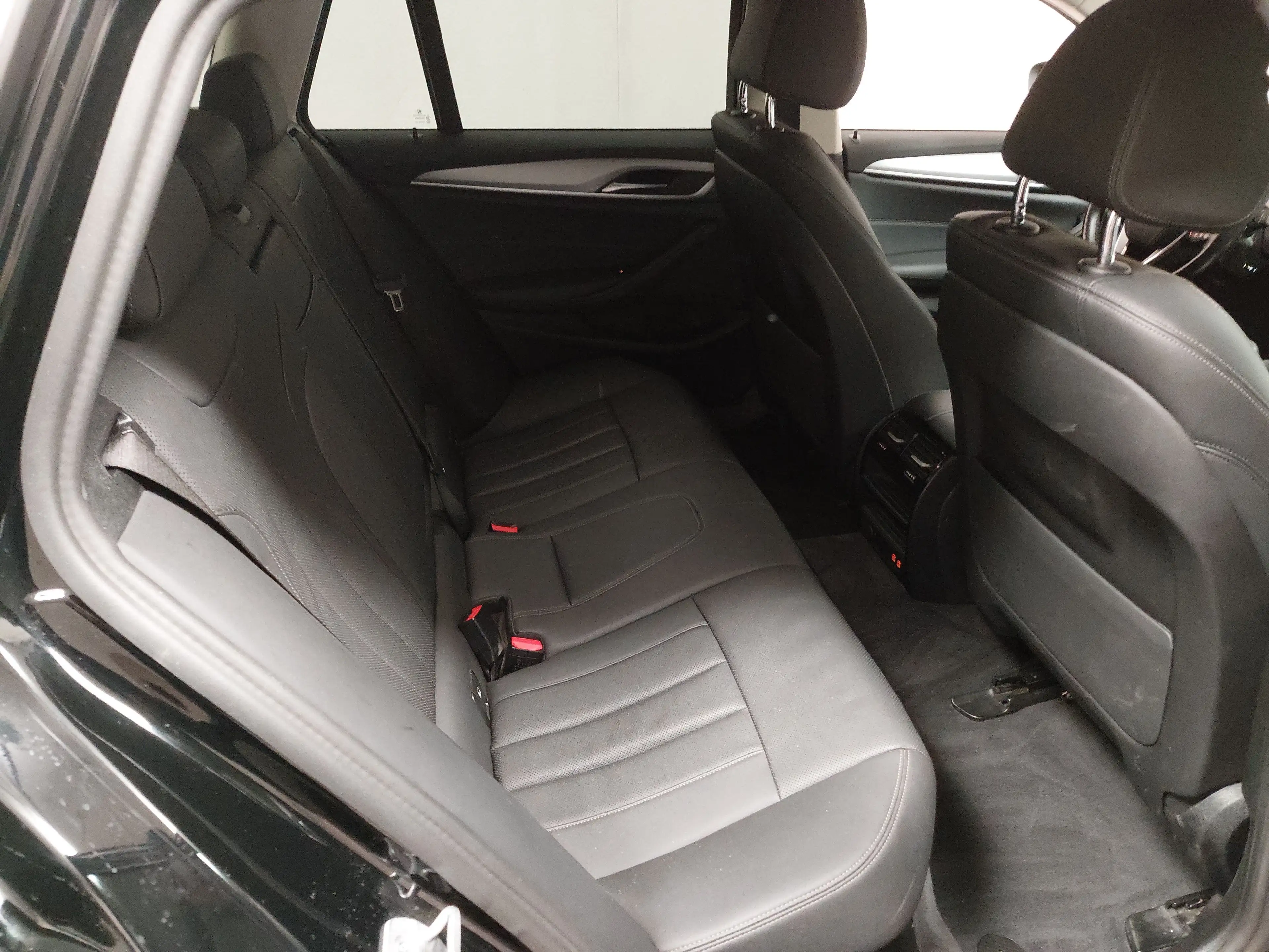 BMW 530 e Touring Leder Navi LED Pano LC prof. KLIMAAUT RADIO MFL SHZ PDC — photo 12