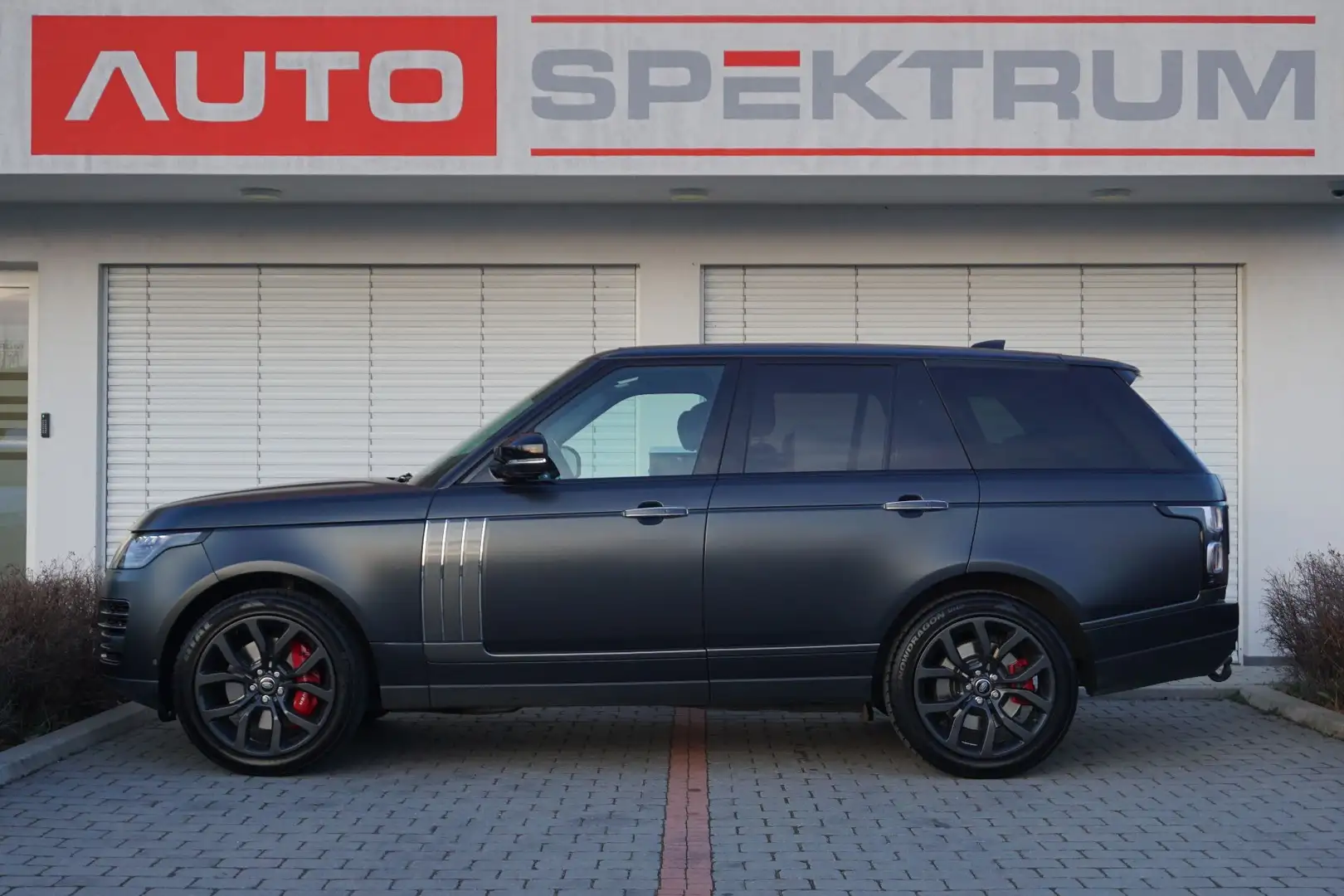 Land Rover Range Rover 5,0 S/C V8 SV Autobiography Dynamic | € 826 mtl | Noir - 2