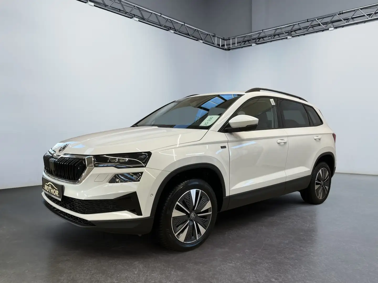 Skoda Karoq Selection 1.5TSI DSG ACC Parklenkassistent Weiß - 2