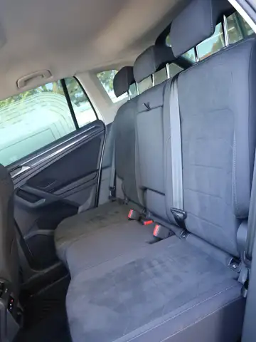 Volkswagen Tiguan view 15