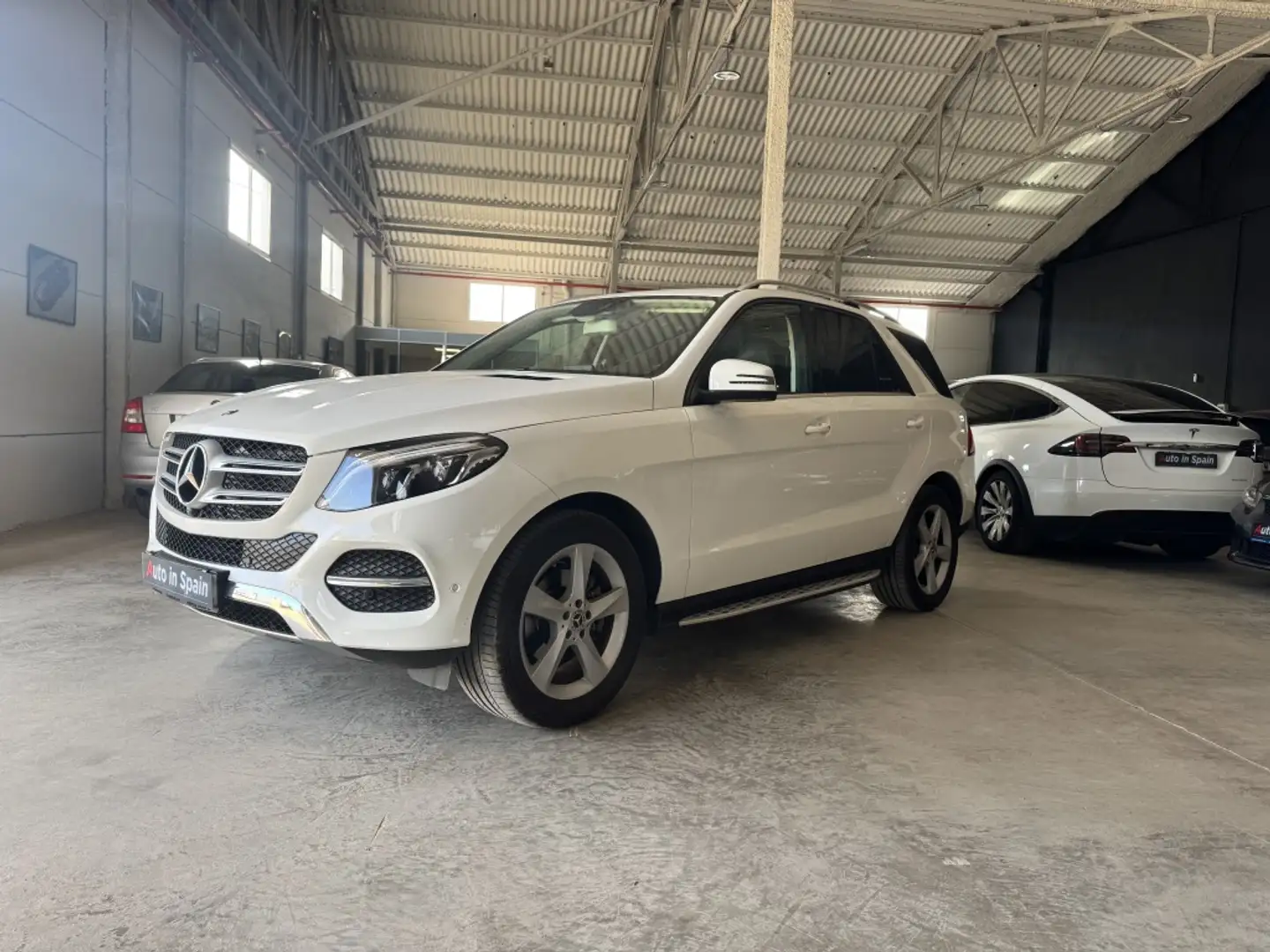 Mercedes-Benz GLE 250 250d 4Matic Aut. Fehér - 2