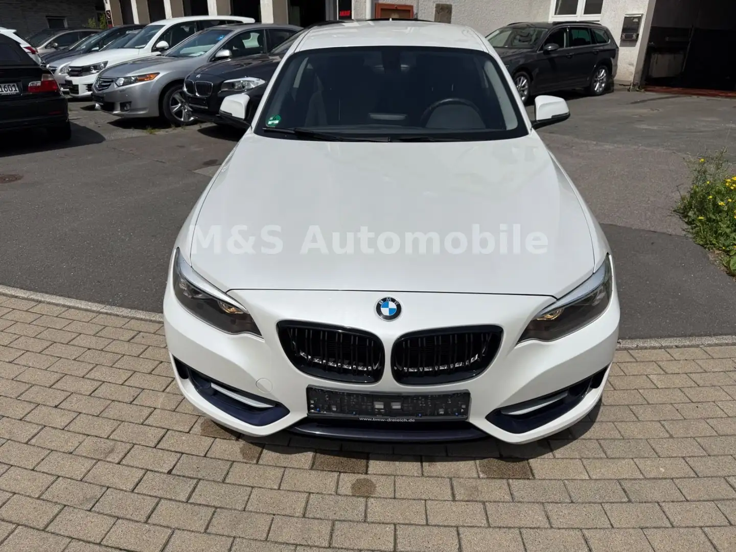 BMW 218 2 Coupe 218 i Sport Line Navi,R.Kam.,PDC,SHZ bijela - 2