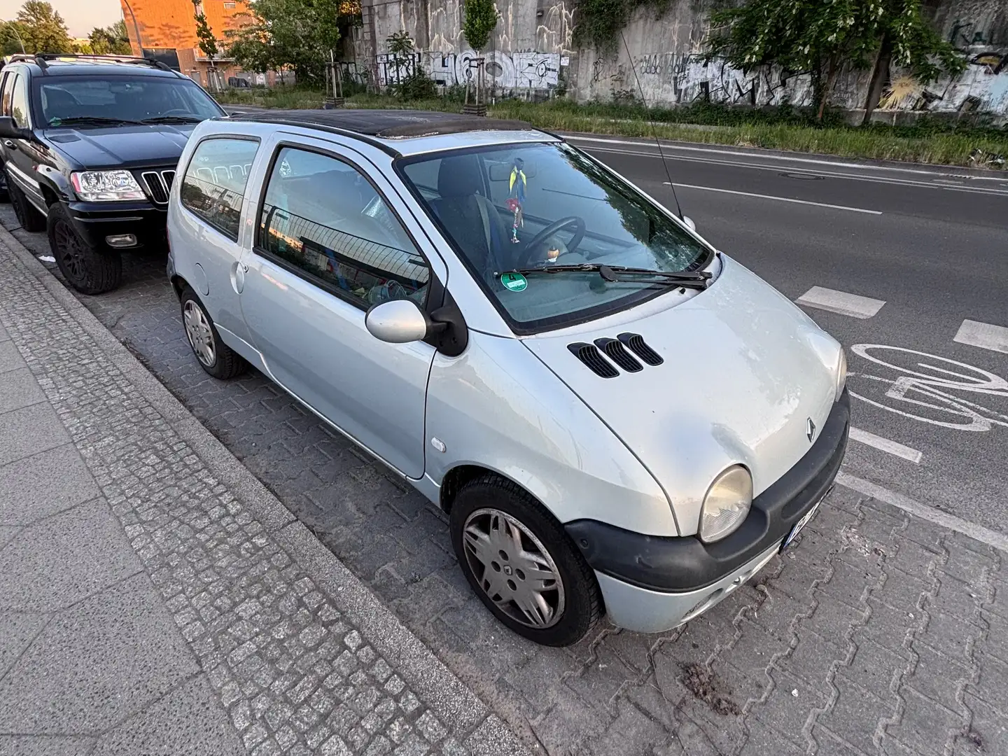 Renault Twingo Twingo 1.2 Srebrny - 2