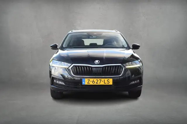 Skoda Octavia view 8
