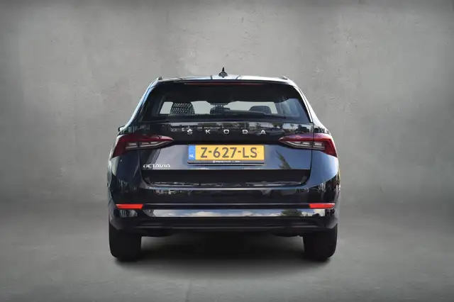 Skoda Octavia view 9