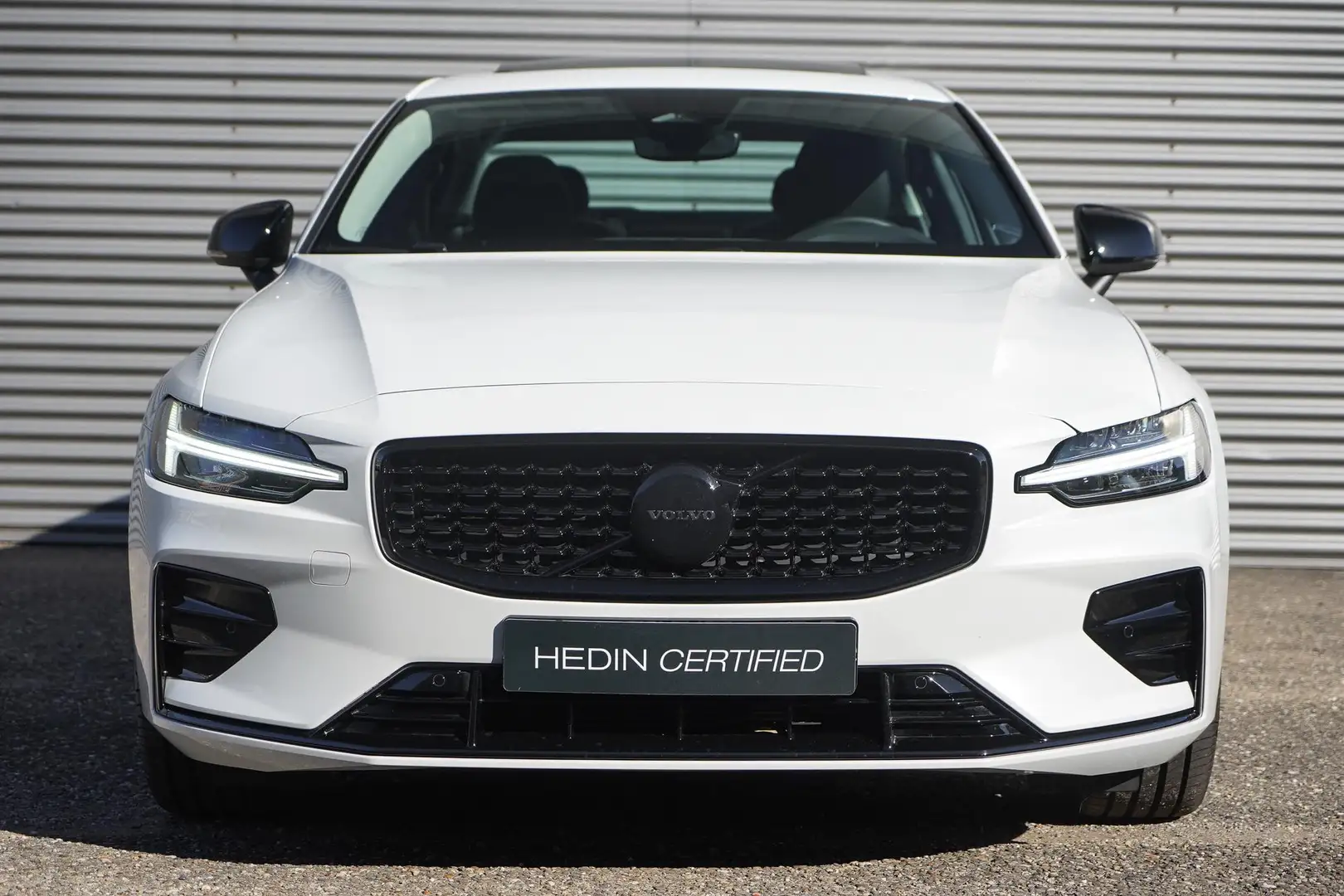 Volvo S60 B4 Plus Dark | Pano. dak | 19 inch LM velgen | Pre Blanc - 2