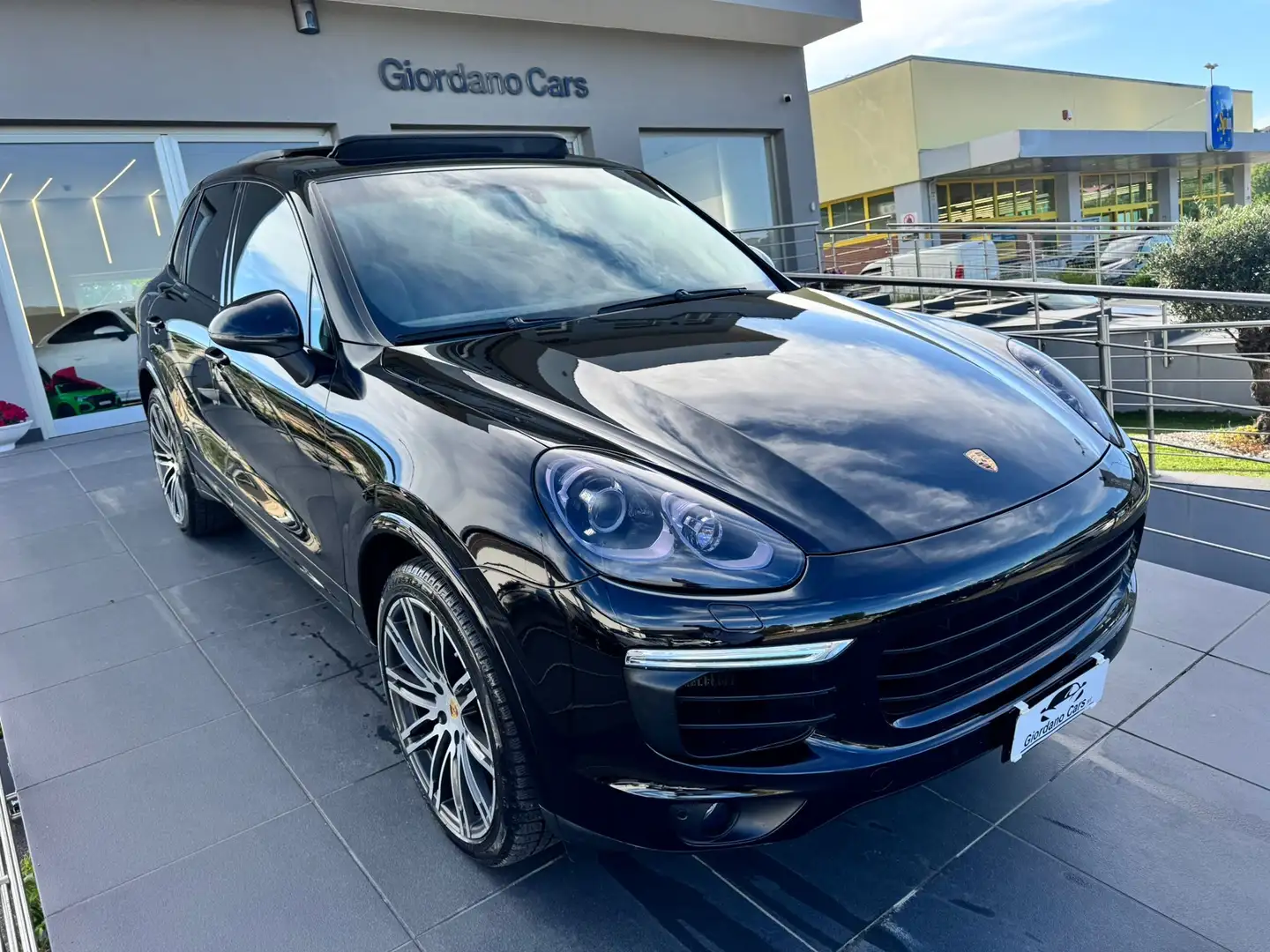 Porsche Cayenne 3.0 Platinum Edition tiptronic - 1