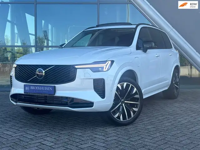 Volvo XC90 2.0 T8 Plug-in hybrid AWD Plus Dark 455pk Panorama