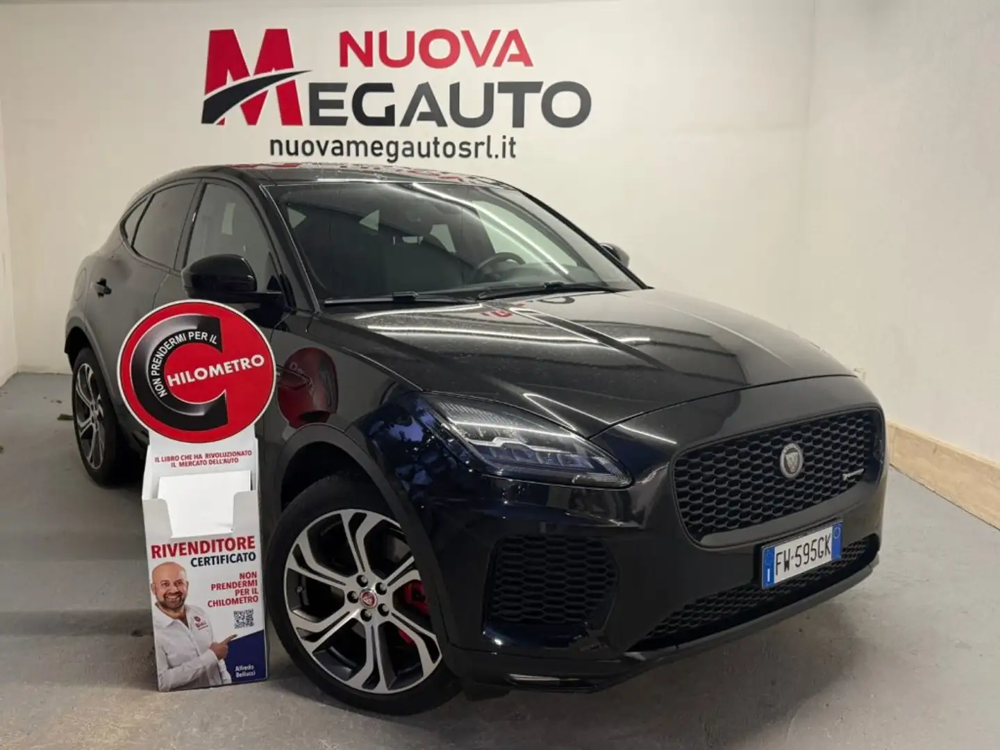 Jaguar E-Pace 2.0 AWD aut. R-Dynamic SE Noir - 1