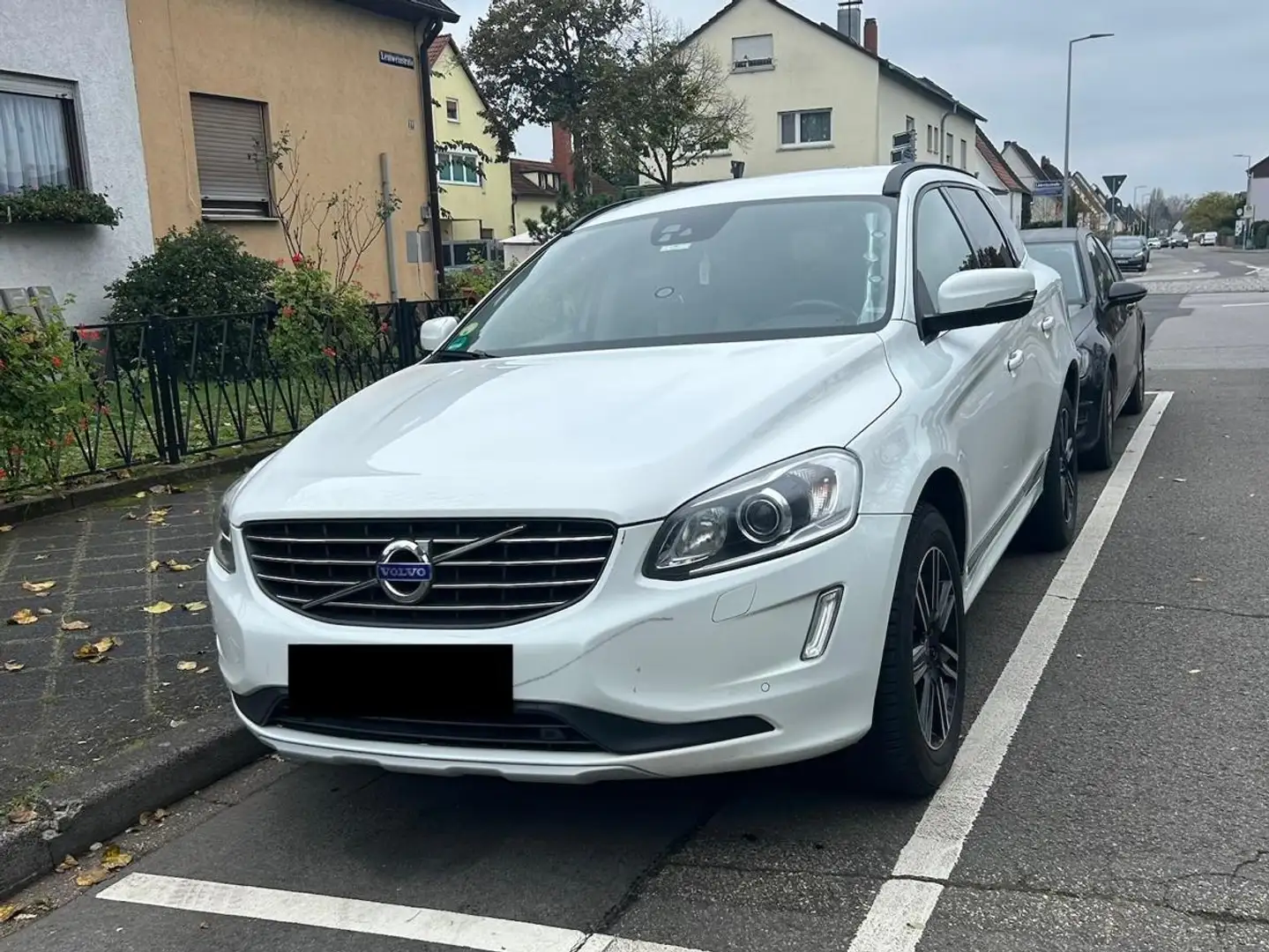 Volvo XC60 XC60 D4 Geartronic Summum Weiß - 1
