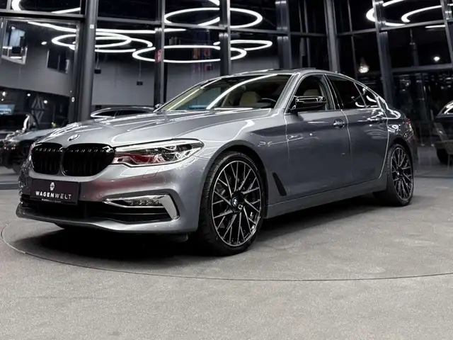 BMW 540 i xDrive Luxury Line, Schiebedach, Head-up-Display